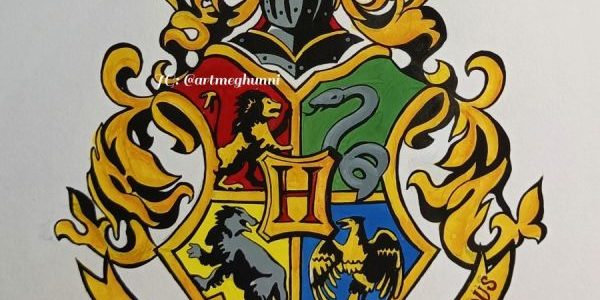 Hogwarts Crest Painting | Emblem Logo Category