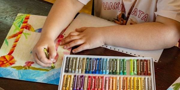 Mastering Oil Pastel Painting: Tips for Vibrant and Expressive Artwork